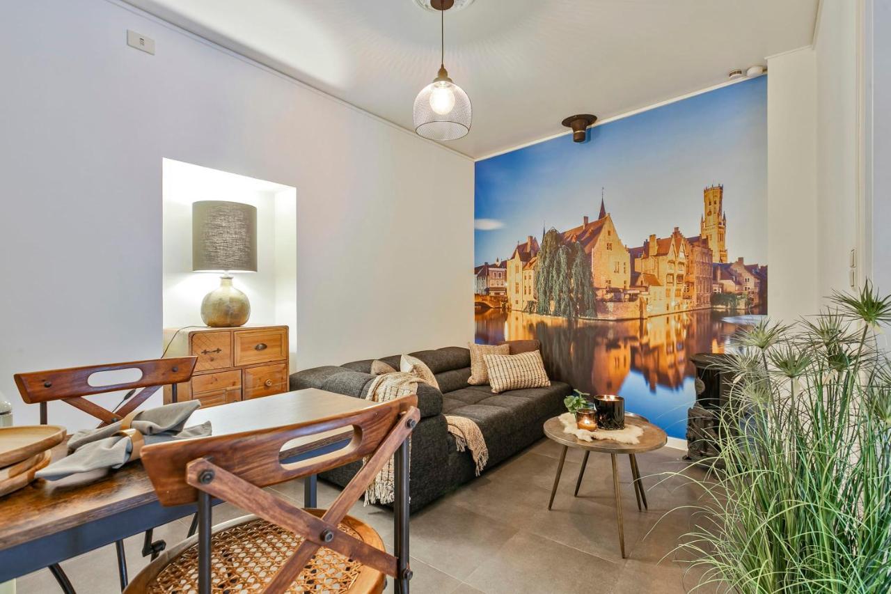 Huswell - Charming Getaway In The Historical City Center Brugge Bagian luar foto